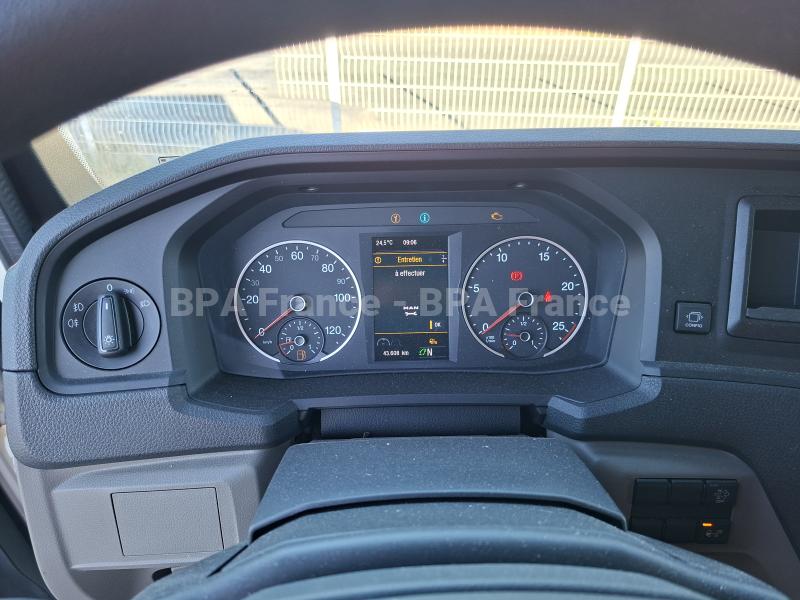 Camion MAN TGS26 400CH Fourgon