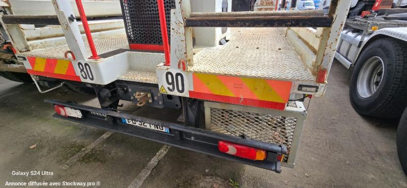 Photo Iveco Eurocargo 140 E 25 image 11/11