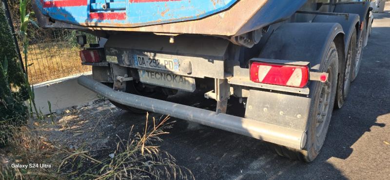 Semi-remorque Tecnocar            