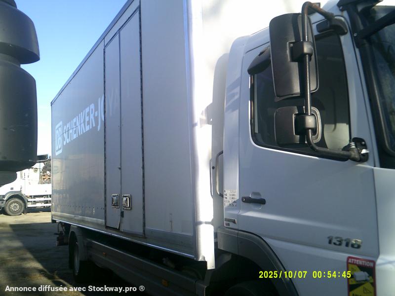 Photo Mercedes Atego 1318 N image 3/6