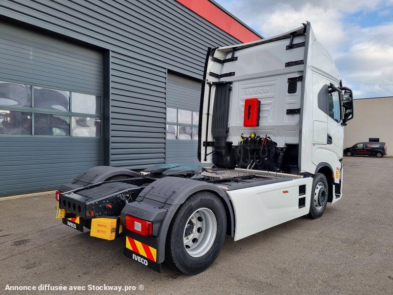 Photo Iveco S-WAY 530  image 2/22