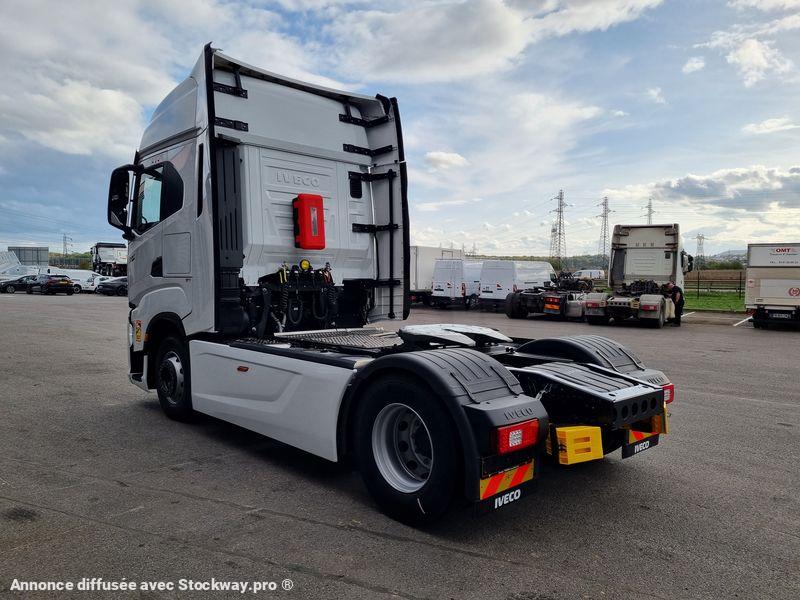 Photo Iveco S-WAY 530  image 4/22