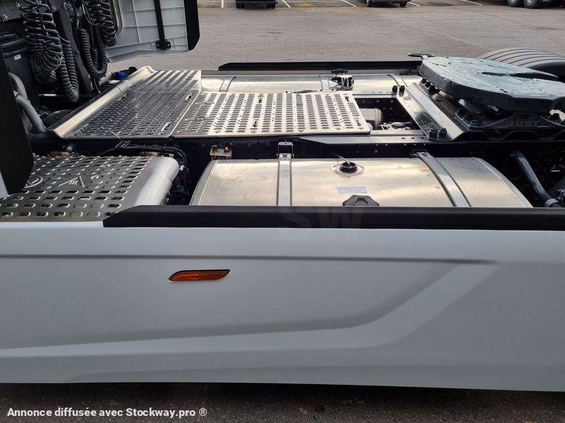 Photo Iveco S-WAY 530  image 6/22