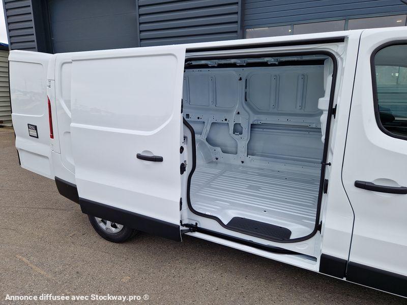Photo Renault Trafic L2H1 150 CV BVA image 11/15