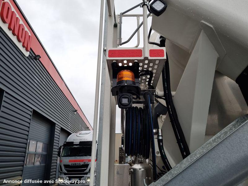 Photo Mercedes Arocs 3751 image 10/21