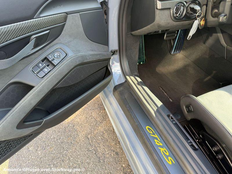 Photo Porsche Cayman GT4 RS image 15/23