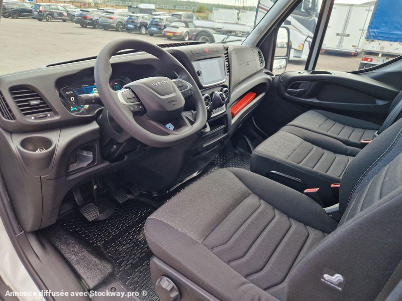 Photo Iveco Daily 35C16 image 11/15