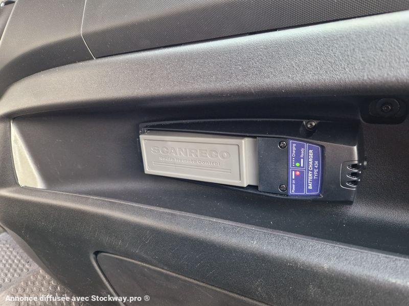 Photo Iveco Daily 35-160 BENNE + GRUE RADIOCOMMANDE + HYDRAULIQUE image 19/19