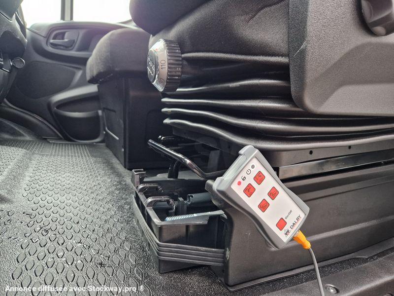 Photo Iveco Daily 35C16 image 12/15