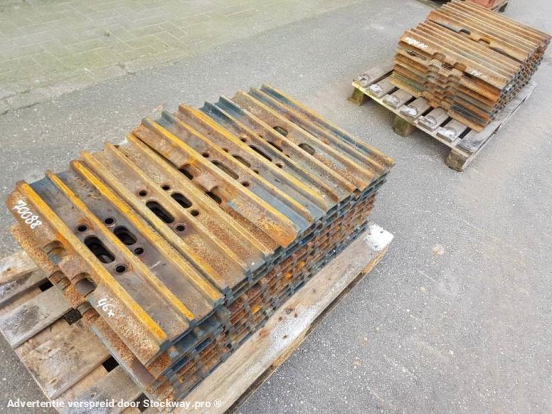 Photo Hyundai Track Pads - Robex 220 - 600mm.  image 4/11