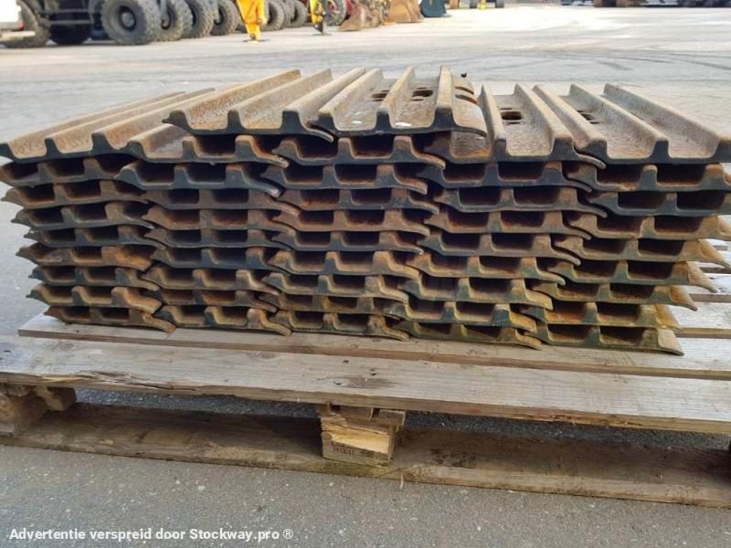 Photo Hyundai Track Pads - Robex 220 - 600mm.  image 7/11