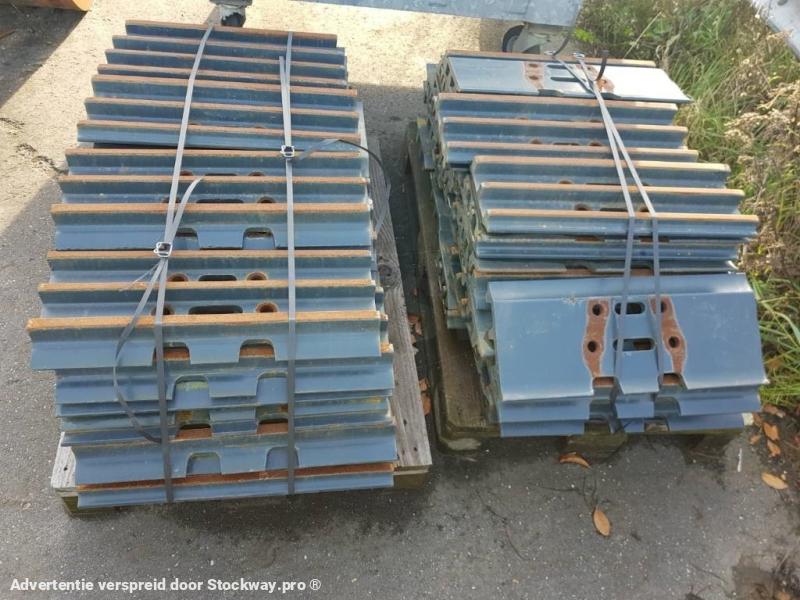 Photo Hyundai Track Pads - Robex 520 - 600mm.  image 2/5