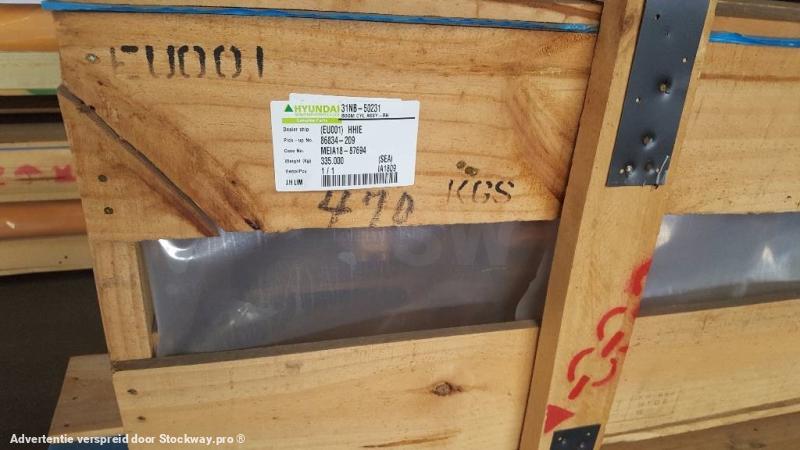 Hyundai R450 LC-3 Boom Cylinder RH - Robex LC-7, 31NB-50231