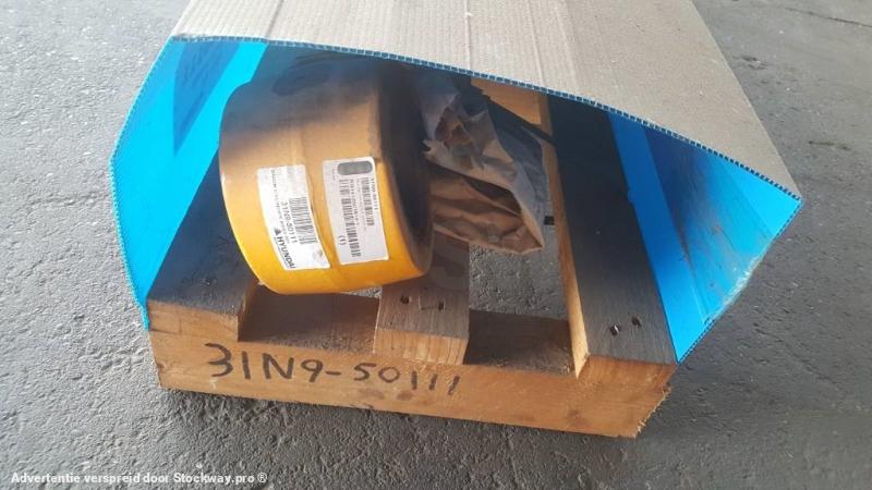 Photo Hyundai R320 LC-3 Boom Cylinder RH - R320 LC-7, 31N9-50111 image 4/10