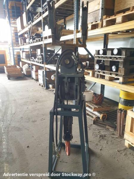 Photo Fuchs Hydraulic Loading Hook  image 3/6