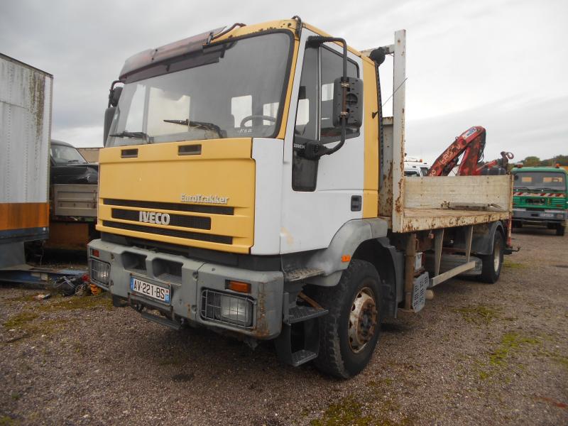 Camion Iveco Eurotrakker 330E34 Plateau