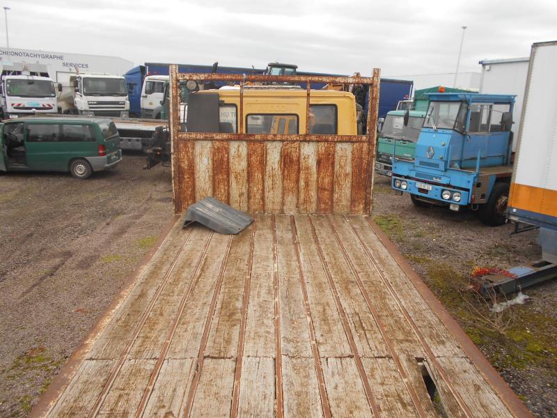 Camion Iveco Eurotrakker 330E34 Plateau