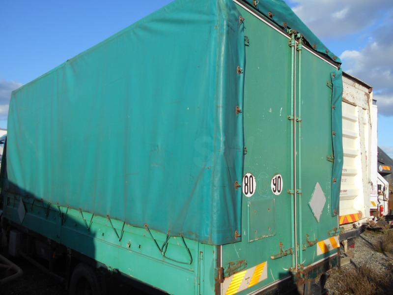 Camion Iveco Eurocargo 75E14 Savoyarde (plateau ridelles bâché)