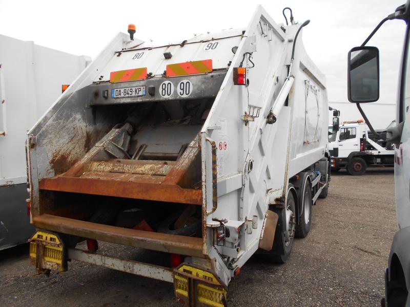 Engin de voirie Iveco Eurotech 240E26 Camion benne à ordures ménagères