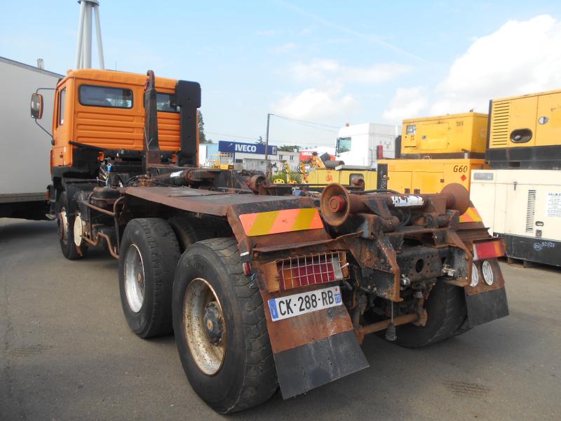 Camion MAN 32.322 Polybenne