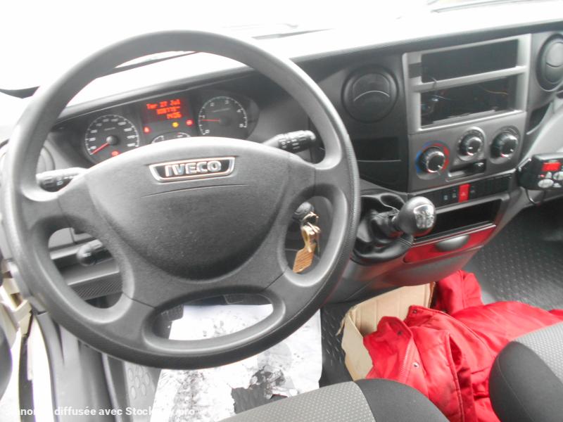 Photo Iveco Daily 35C17 image 12/14