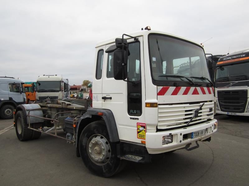 Camion Volvo FL6 19 Polybenne