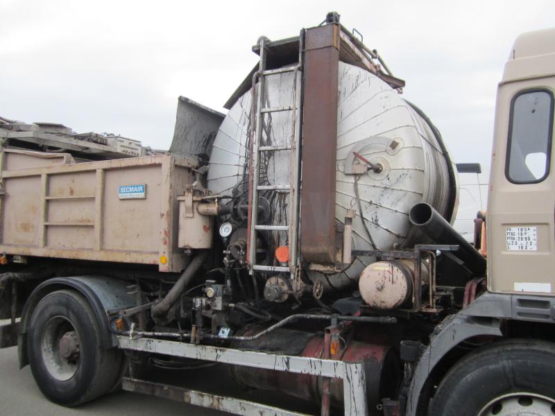 Camion Renault G 270 Citerne À goudron