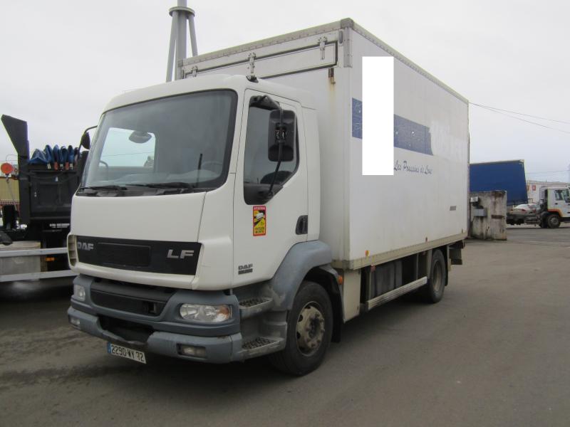 Camion DAF LF 220 Bétaillère Volaille