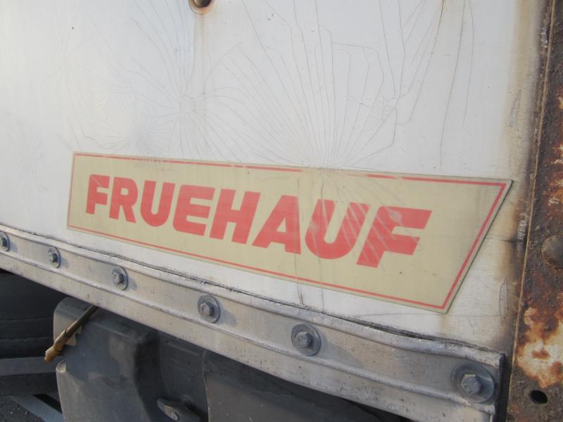 Semi-remorque Fruehauf Fourgon