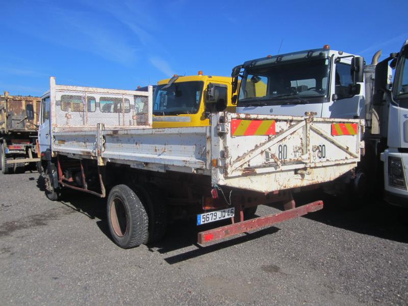 Camion Mercedes 1114 Benne Benne arrière