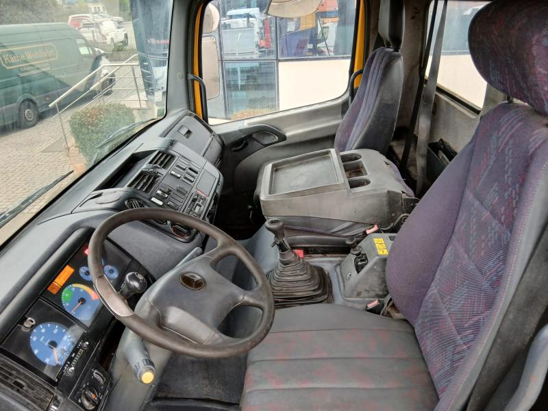 Camion Mercedes Atego 1823 Polybenne