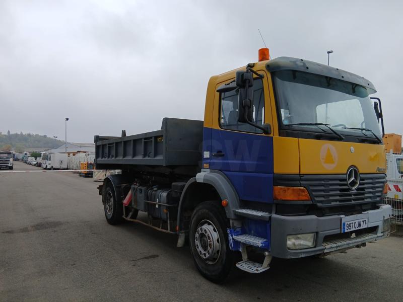 Camion Mercedes Atego 1823 Polybenne