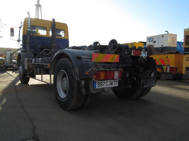 Camion Mercedes Atego 1823 Polybenne