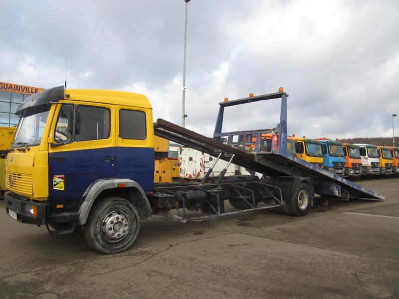 Camion Mercedes 1517 Véhicules spéciaux Dépannage