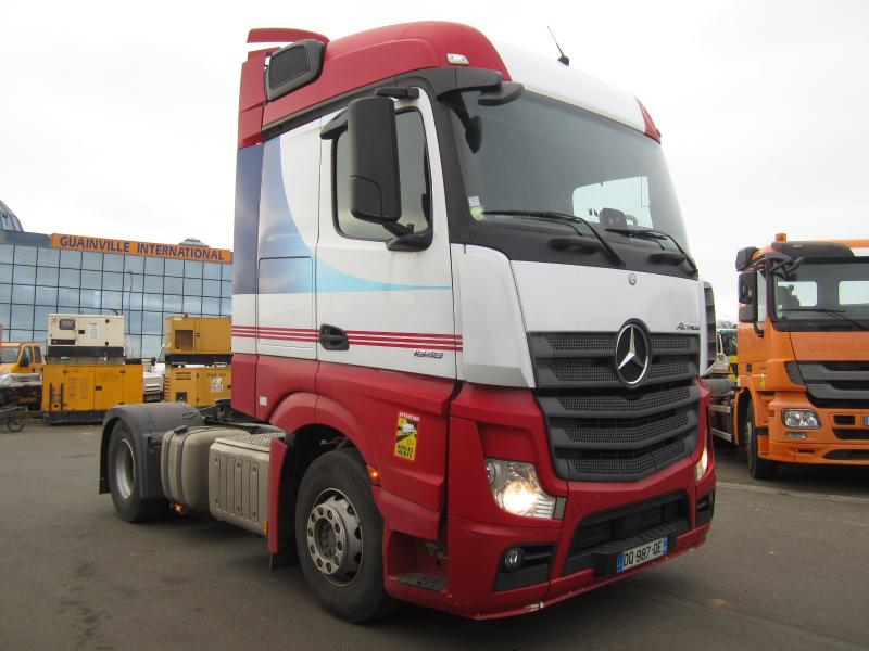 Tracteur Mercedes Actros 1848