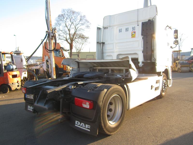 Tracteur DAF XF105 460