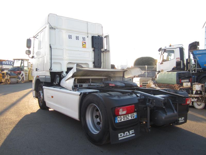 Tracteur DAF XF105 460