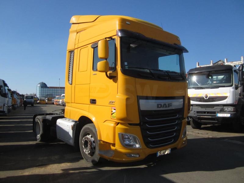 Tracteur DAF XF105 460