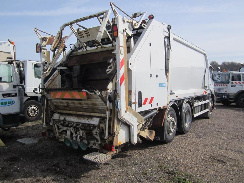 Engin de voirie Mercedes Axor 2533 Camion benne à ordures ménagères