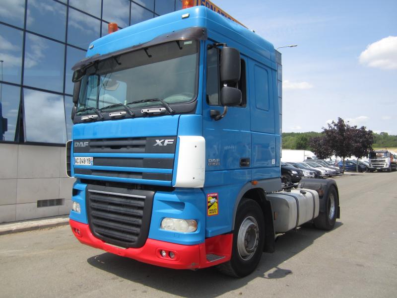 Tracteur DAF XF 105.410