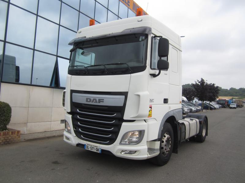 Tracteur DAF XF 460