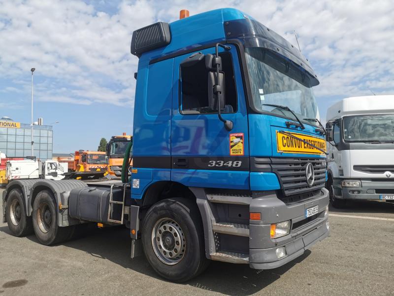 Tracteur Mercedes Actros 3348