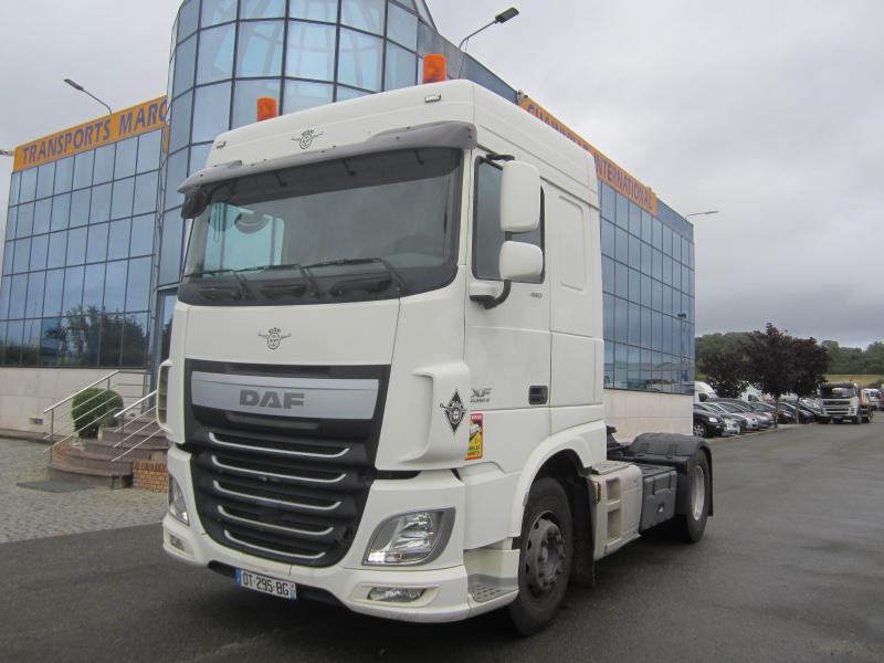 Tracteur DAF XF 460