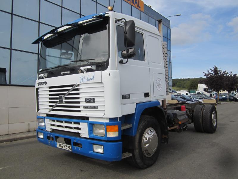 Camion Volvo F12 440 Châssis