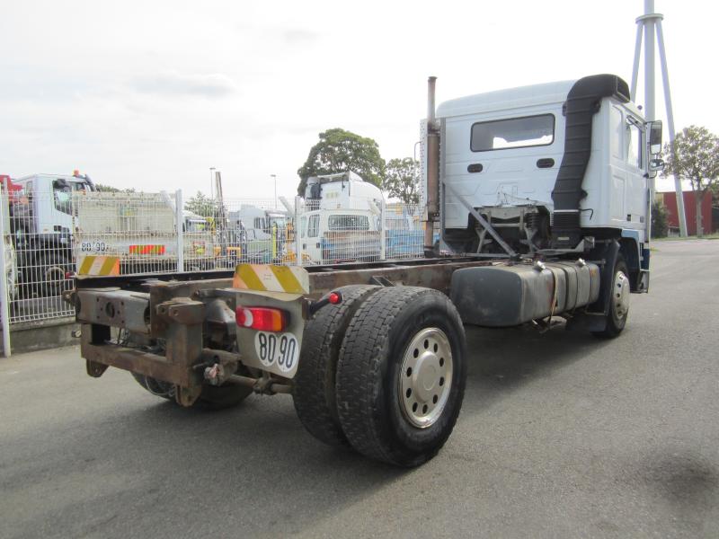 Camion Volvo F12 440 Châssis