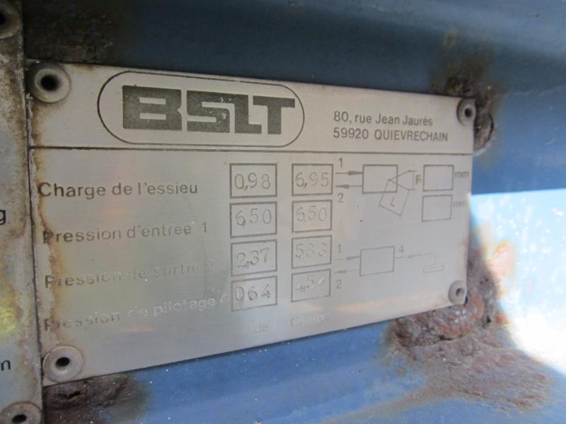 Semi-remorque BSLT NC Citerne Produits chimiques