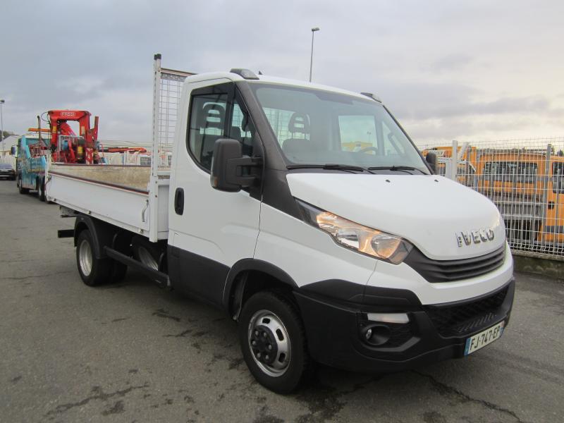 Utilitaire Iveco Daily 35-150 Benne Benne arrière