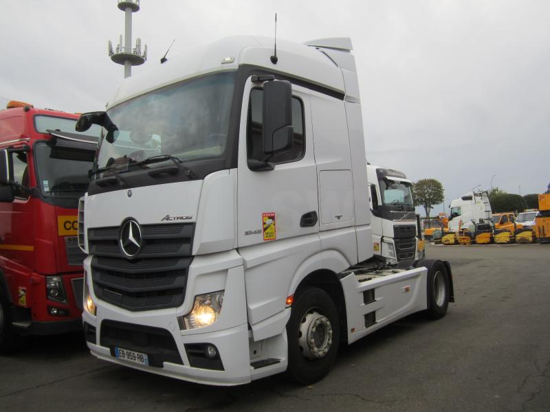 Tracteur Mercedes Actros 1845