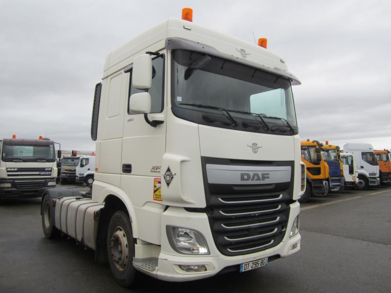 Tracteur DAF XF105 460