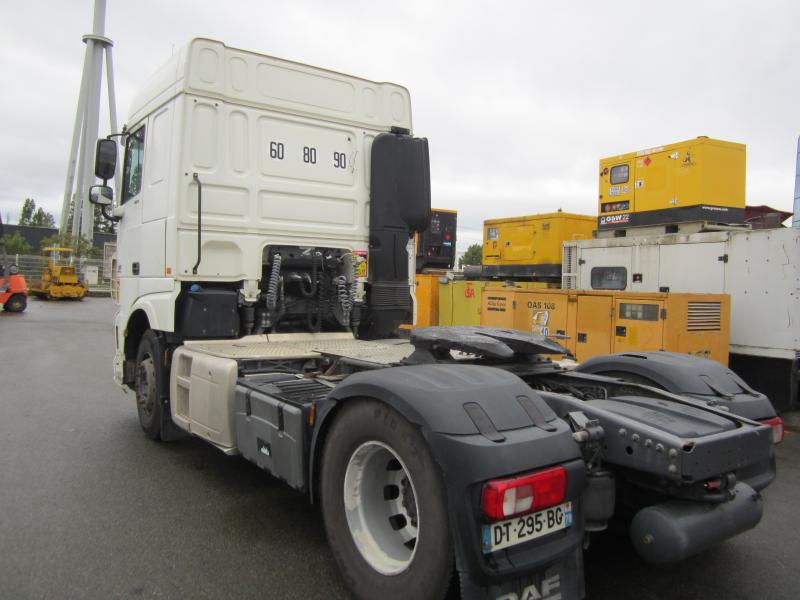 Tracteur DAF XF105 460